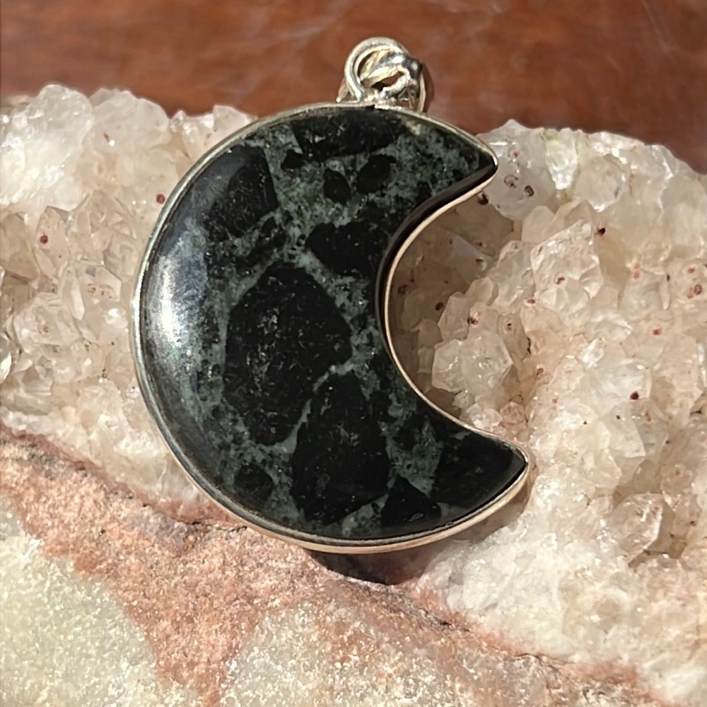 RUSSIAN EUDALYTE CRESCENT MOON 925 STERLING SILVER PENDANT